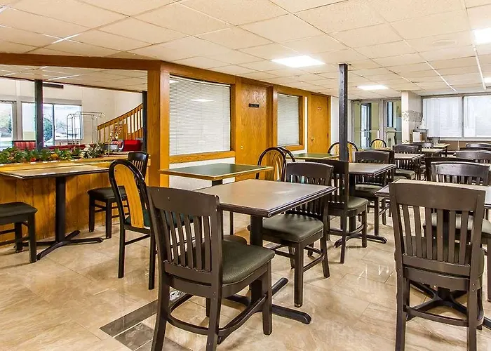Inn Rodeway - Normal West Bloomington