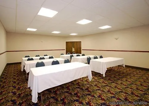 Rodeway - Normal West Inn
