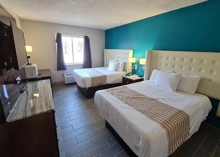 Rodeway - Normal West Inn