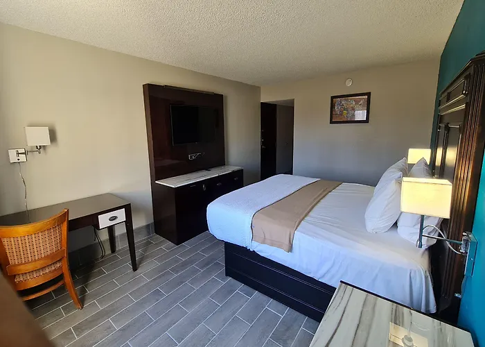 Rodeway - Normal West Inn 3*