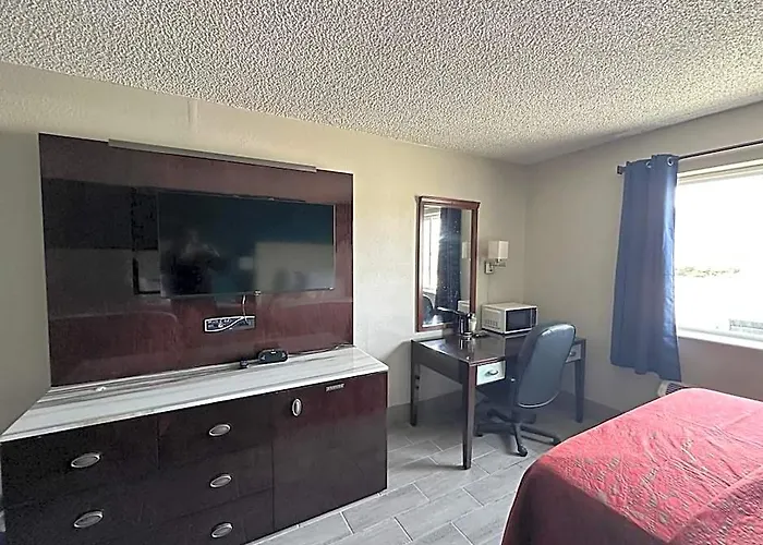 Rodeway - Normal West Inn 3*