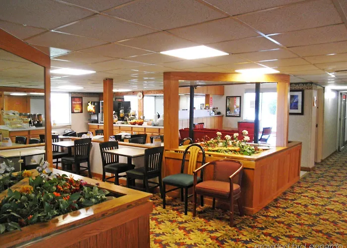 Rodeway - Normal West Inn 3*